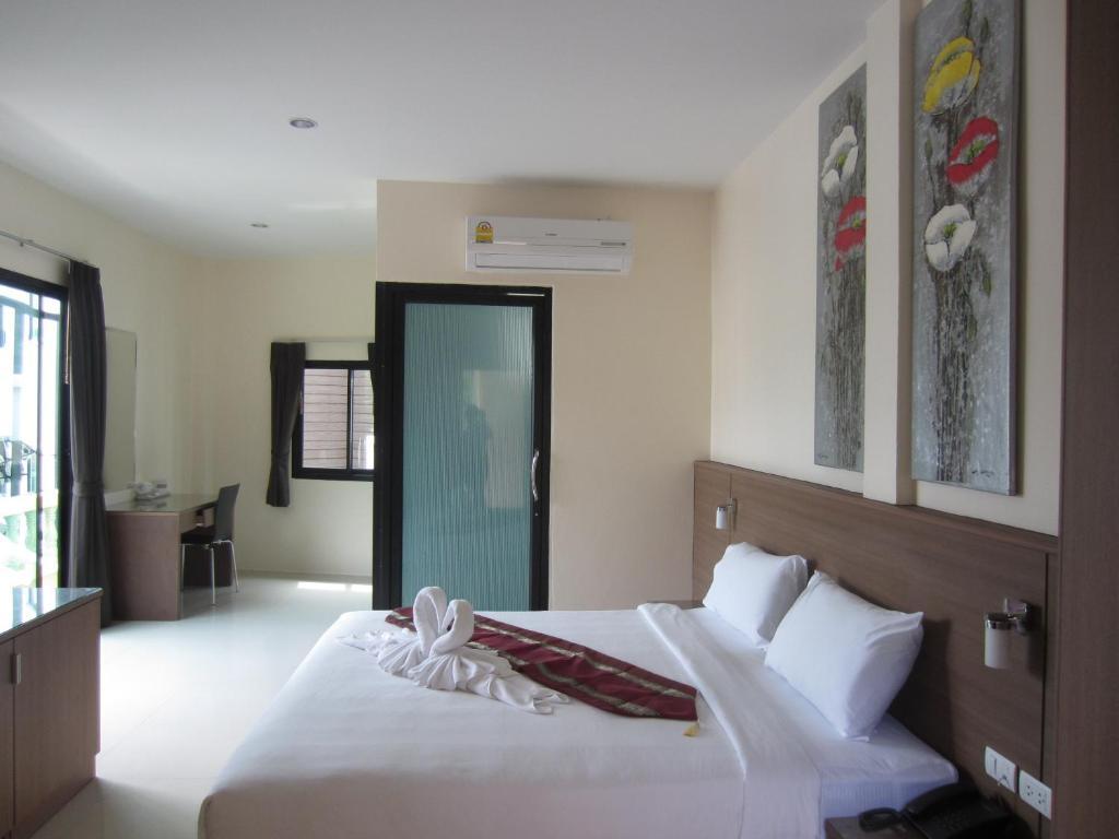 The Wave Hotel Patong Sha Phuket Habitación foto